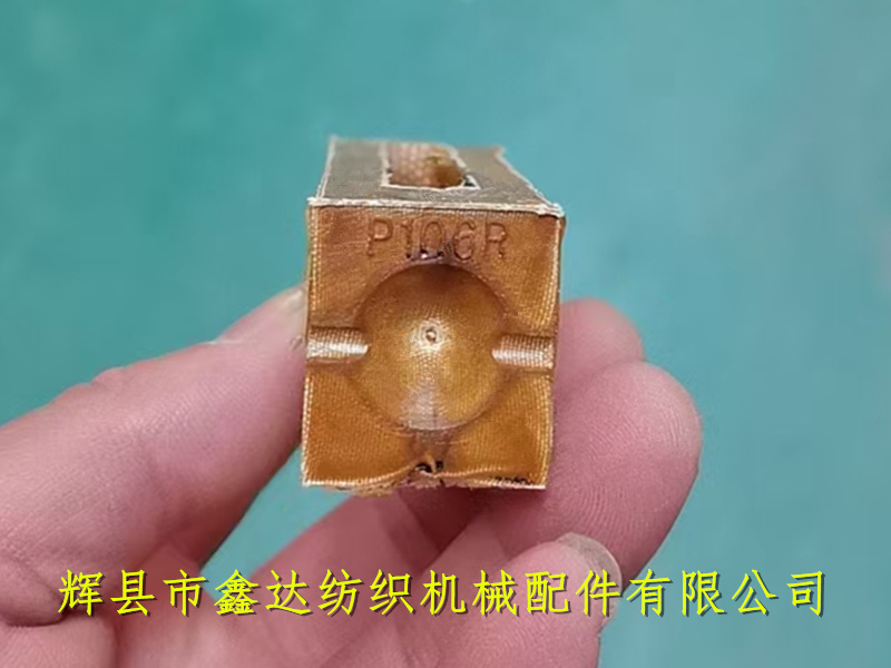 P106皮結(jié)機及投梭結(jié)